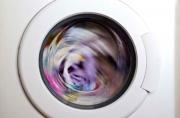 Çamaşır makinenizin içine alüminyum folyo atın...
